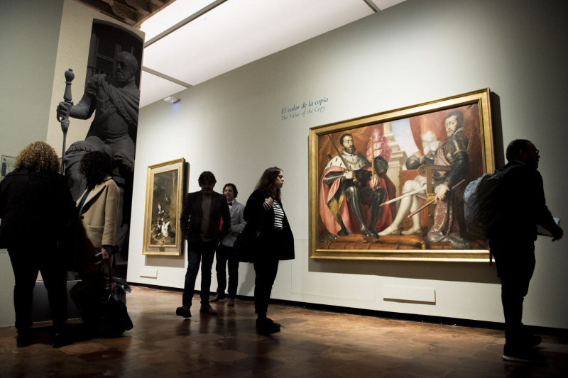 Visitantes exposición El Museo del Prado en la Universidad de Granada