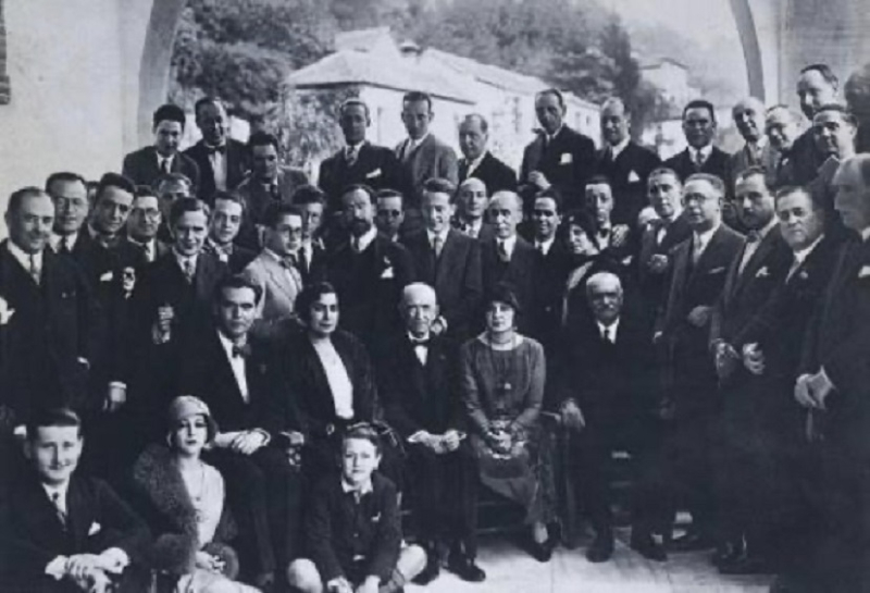 Fotografía coral de los integrantes del concurso de cante jondo de Granada del año 1922