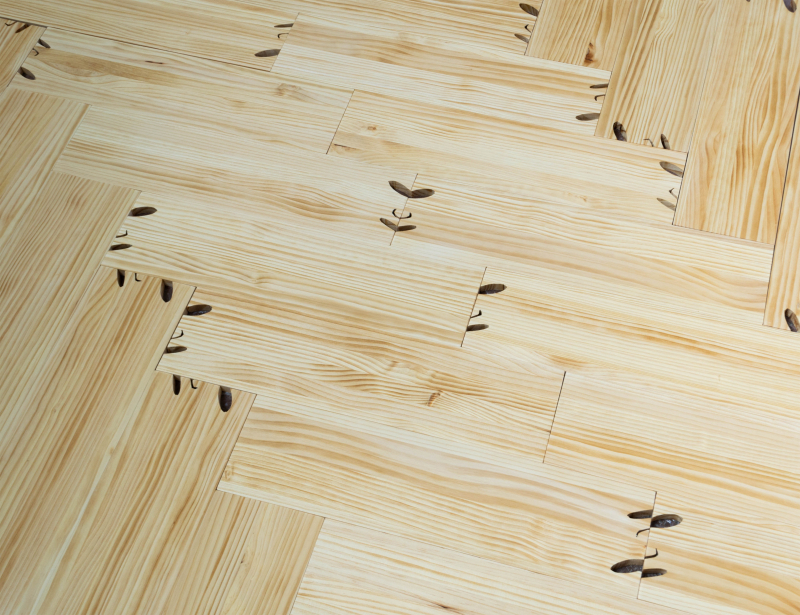 Dámela, dame la, dame là Fotografía de un panelado de madera con unas marcas artísticas